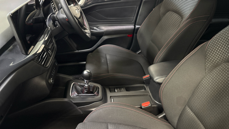 Ford Focus 1.0 EcoBoost Hybrid mHEV 155 ST-Line Edition 5dr Petrol Hatchback